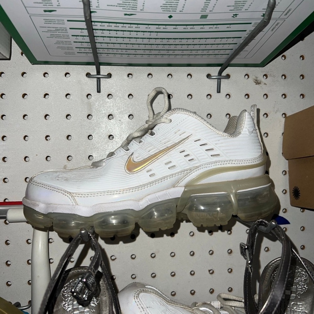 Nike Air VaporMax Plus White Gold Sneakers